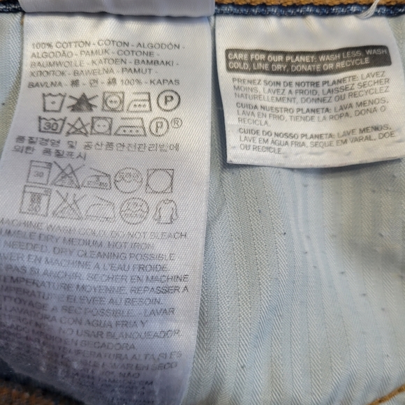 Levi's denim shorts - Picture 5 of 6